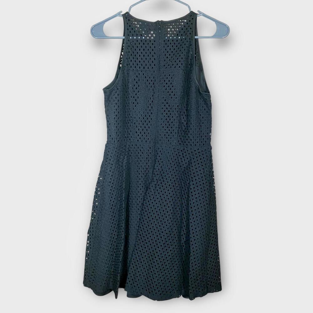 Mossimo Dress Size Medium Black Sleeveless Fit and Flare Knee Length Zip Up - Picture 2 of 7
